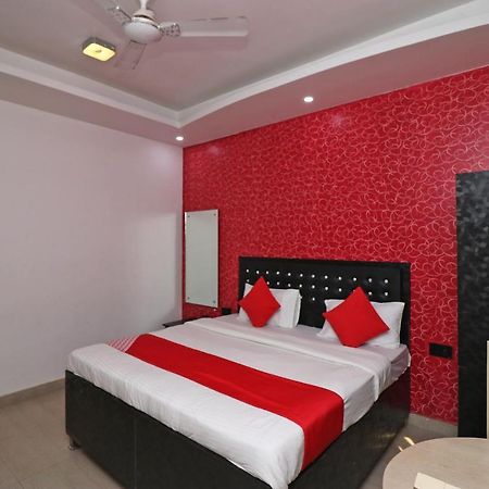 פורי Oyo 62539 Hotel Shree Gopal מראה חיצוני תמונה