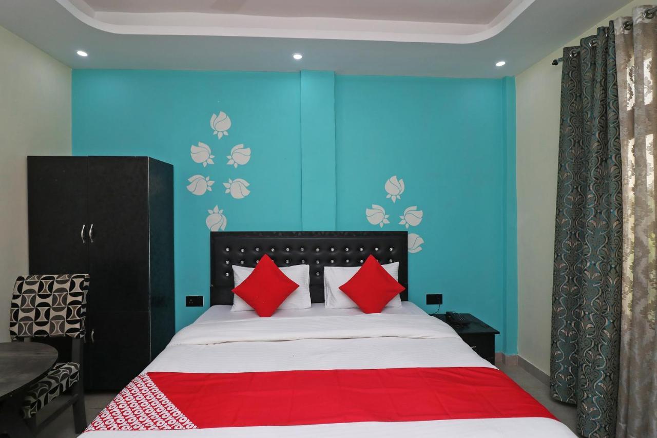 פורי Oyo 62539 Hotel Shree Gopal מראה חיצוני תמונה