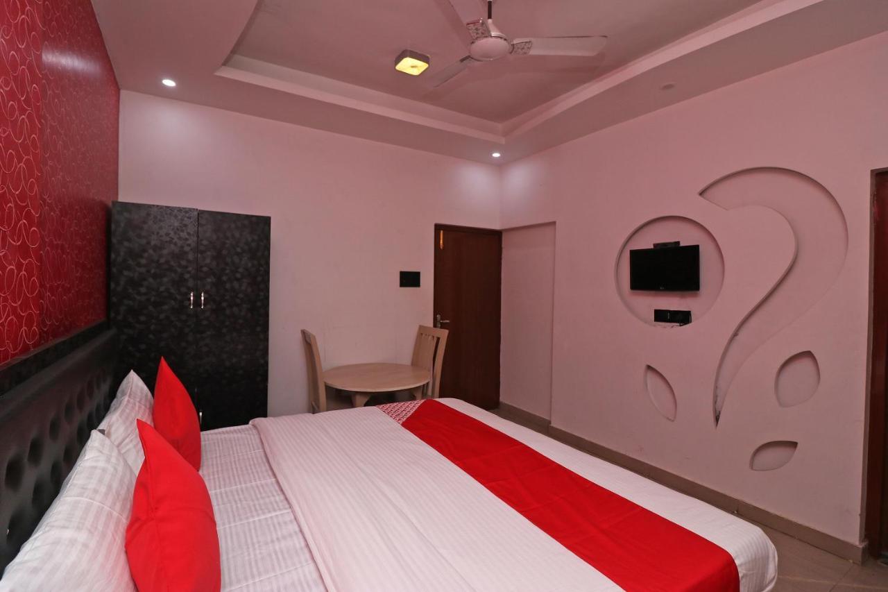 פורי Oyo 62539 Hotel Shree Gopal מראה חיצוני תמונה
