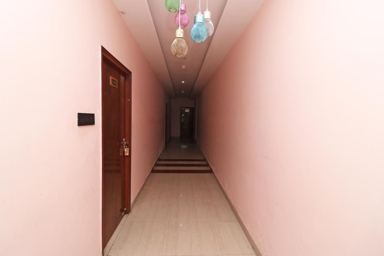 פורי Oyo 62539 Hotel Shree Gopal מראה חיצוני תמונה