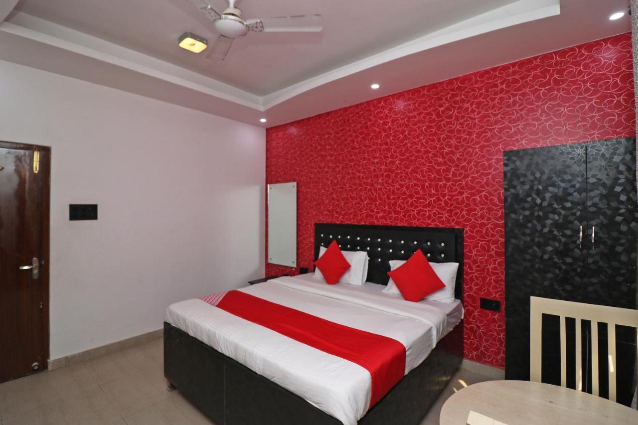 פורי Oyo 62539 Hotel Shree Gopal מראה חיצוני תמונה